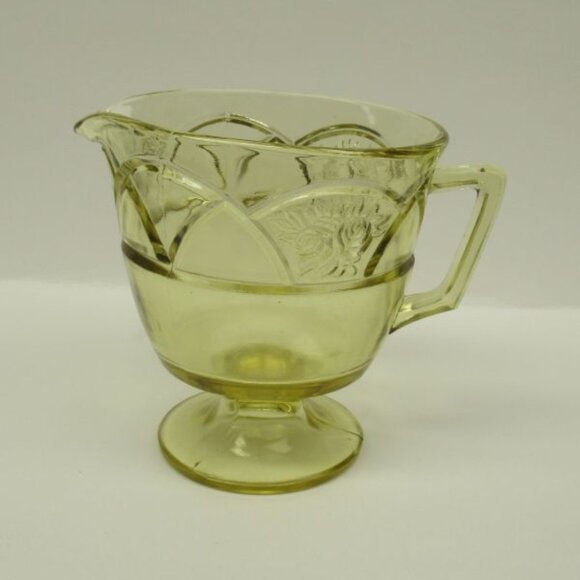 Federal Depression Glass Amber ROSEMARY 4 Inch High Footed Creamer Pitcher - Picture 1 of 4